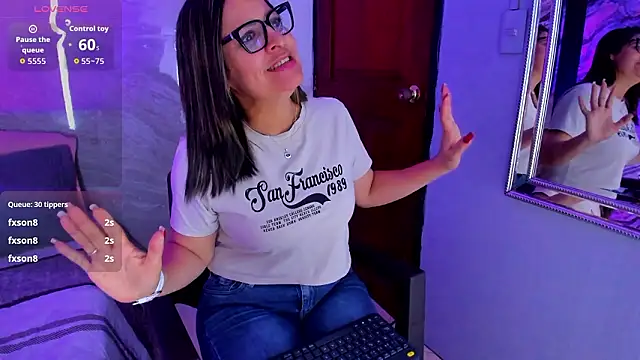 Agatha Pleasure online show from March 18, 2026, 3:57 pm