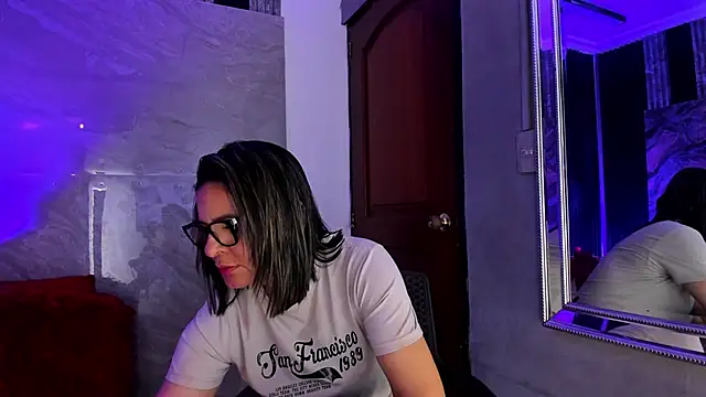 Agatha Pleasure online show from October 22, 2025, 11:53 am