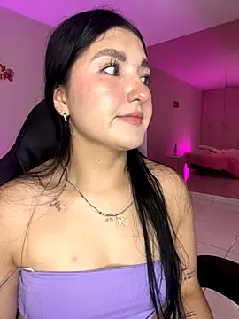 Snapshot of Celestee69 chatting on December 17, 2025, 8:14 pm Celestee69 online show from December 17, 2025, 8:14 pm