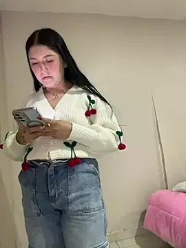 Celestee69 online show from February 12, 2026, 7:24 pm