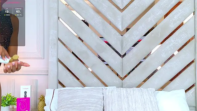 Agatha-Adams online show from October 15, 2025, 3:20 pm