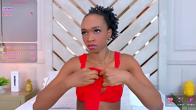 Snapshot of Agatha-Adams chatting on September 29, 2025, 2:23 pm Agatha-Adams online show from September 29, 2025, 2:23 pm