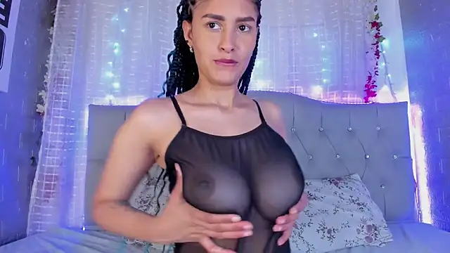 Miss-Tutti online show from November 26, 2025, 7:14 pm