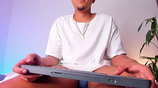 Snapshot of asmodeo_33 chatting on October 31, 2025, 4:53 am asmodeo 33 online show from October 31, 2025, 4:53 am