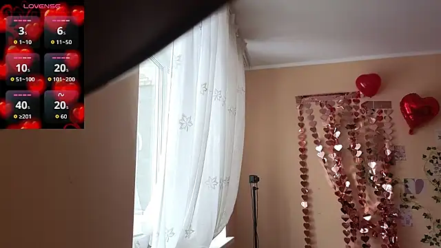 Snapshot of Laura_Gol chatting on February 20, 2026, 6:19 am Laura Gol online show from February 20, 2026, 6:19 am