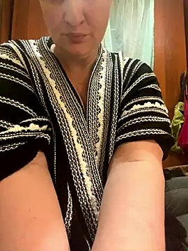 Snapshot of FetishIris chatting on October 1, 2025, 3:05 pm FetishIris online show from October 1, 2025, 3:05 pm