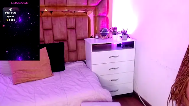 Snapshot of Camila_Mishiima1 chatting on October 8, 2025, 12:28 pm Camila Mishiima1 online show from October 8, 2025, 12:28 pm