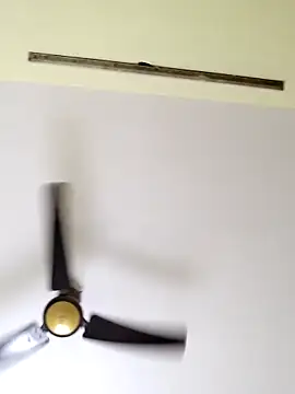 Snapshot of radhika2 chatting on October 9, 2025, 6:25 am radhika2 online show from October 9, 2025, 6:25 am