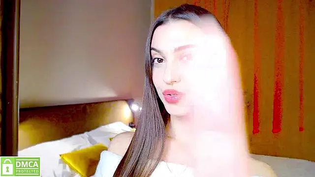 Snapshot of elza_rose chatting on November 18, 2025, 6:44 pm elza rose online show from November 18, 2025, 6:44 pm