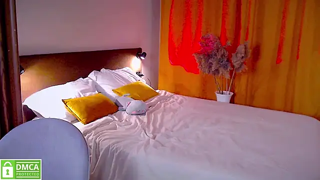 Snapshot of elza_rose chatting on September 28, 2025, 2:35 pm elza rose online show from September 28, 2025, 2:35 pm