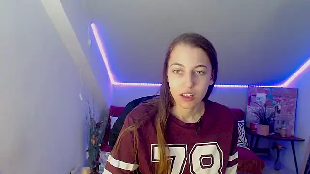 Snapshot of BonniePearson chatting on September 12, 2025, 9:47 pm BonniePearson online show from September 12, 2025, 9:47 pm