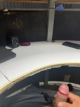 Ricomty online show from November 24, 2025, 11:49 pm