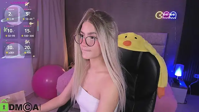 Arinextdoor online show from November 8, 2025, 11:52 pm