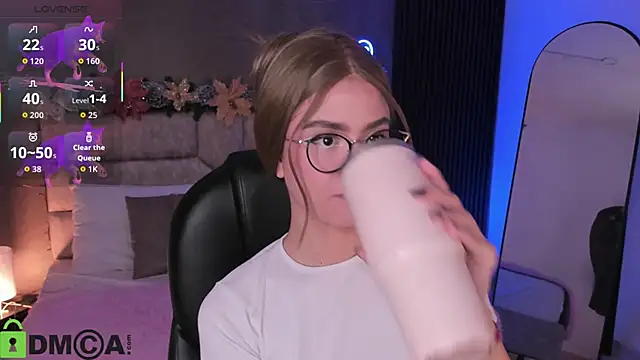 Arinextdoor online show from December 5, 2025, 12:32 am