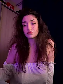 Snapshot of ScarletBloom_ chatting on January 11, 2026, 5:20 pm ScarletBloom online show from January 11, 2026, 5:20 pm