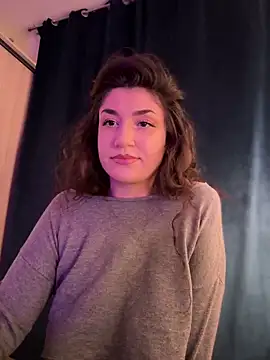 Snapshot of ScarletBloom_ chatting on February 21, 2026, 6:10 pm ScarletBloom online show from February 21, 2026, 6:10 pm