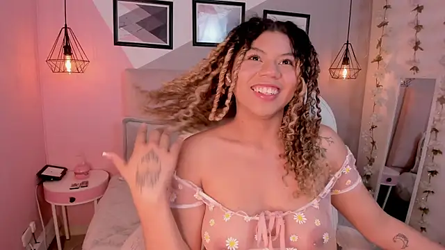 Snapshot of Baby__kitty_ chatting on September 27, 2025, 8:37 pm Baby kitty online show from September 27, 2025, 8:37 pm