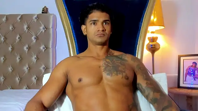 antonio  444 online show from October 26, 2025, 11:54 am