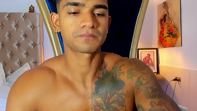 antonio  444 online show from December 19, 2025, 12:03 am