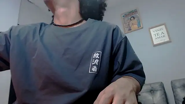 Xfire boy69 online show from November 12, 2025, 2:43 pm