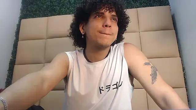 Xfire boy69 online show from September 10, 2025, 2:38 pm