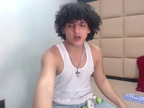 Xfire boy69 online show from October 2, 2025, 3:48 pm