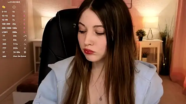 Snapshot of Kimmie_shine chatting on April 14, 2026, 9:58 am Kimmie shine online show from April 14, 2026, 9:58 am