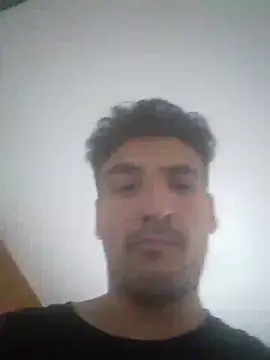 bigandstrong2217 online show from April 1, 2026, 4:47 am