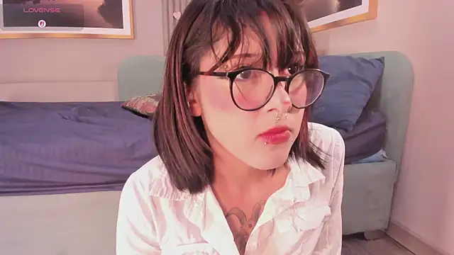 Blue Sixx online show from April 2, 2026, 1:51 pm