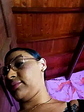IvyShine7 online show from May 26, 2026, 7:56 pm