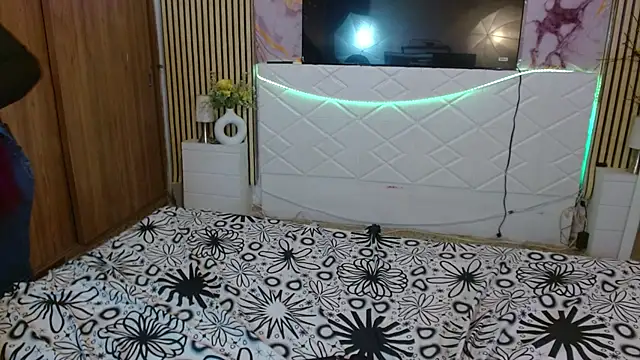 IvyShine7 online show from May 27, 2026, 7:32 pm