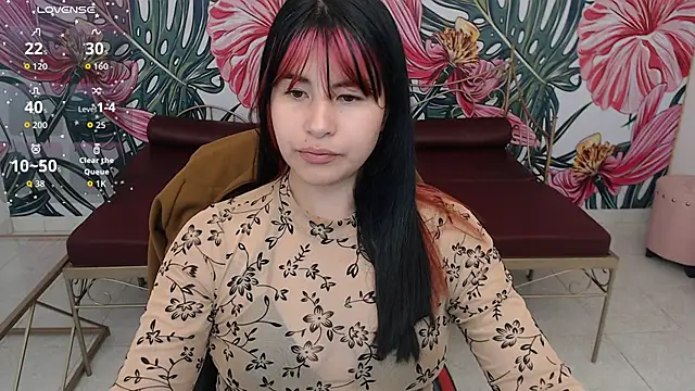 Snapshot of Nina_harper_ chatting on October 3, 2025, 8:10 pm Nina harper online show from October 3, 2025, 8:10 pm