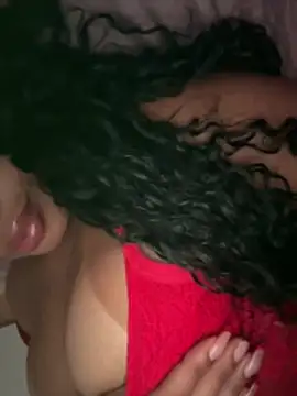 bianca090 online show from May 23, 2026, 3:33 pm