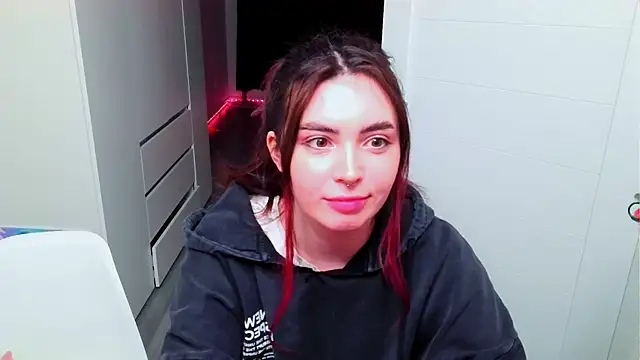 peachyness online show from February 7, 2026, 7:11 pm