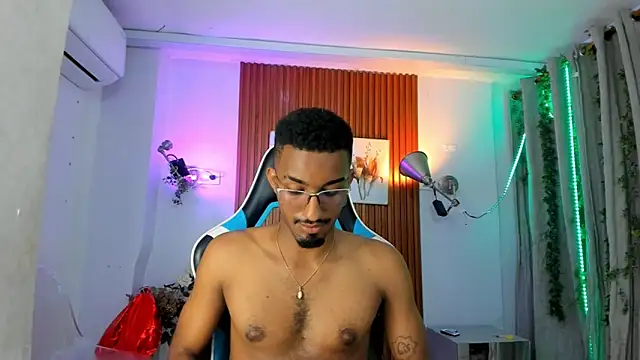 Darwin mayo online show from October 2, 2025, 5:38 pm