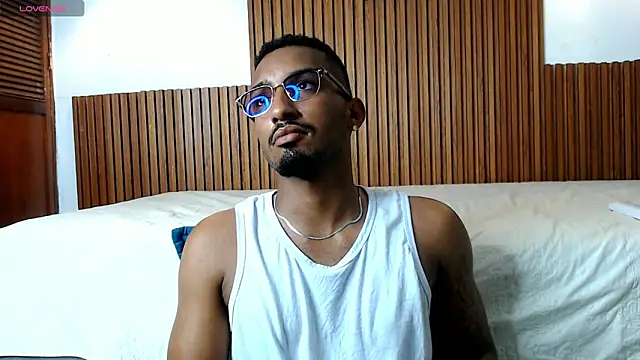 Snapshot of Darwin_mayo chatting on May 21, 2026, 5:32 pm Darwin mayo online show from May 21, 2026, 5:32 pm
