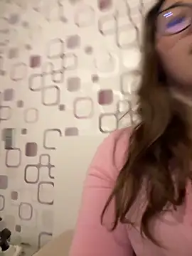 Snapshot of SweetTeenGirl chatting on November 3, 2025, 8:01 pm SweetTeenGirl online show from November 3, 2025, 8:01 pm