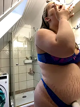 Snapshot of SweetTeenGirl chatting on October 25, 2025, 2:07 pm SweetTeenGirl online show from October 25, 2025, 2:07 pm