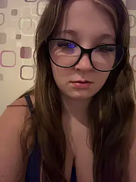 Snapshot of SweetTeenGirl chatting on November 11, 2025, 8:47 pm SweetTeenGirl online show from November 11, 2025, 8:47 pm