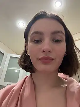 ZariaFlame online show from February 13, 2026, 9:15 pm