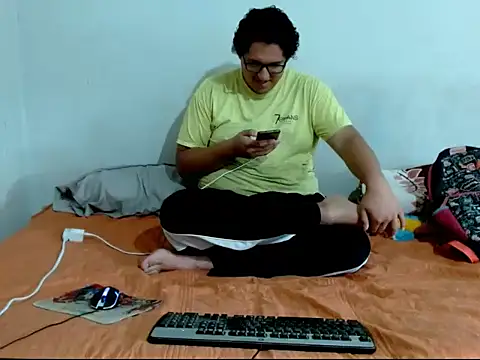 Snapshot of MeisanPaul chatting on November 21, 2025, 10:31 pm MeisanPaul online show from November 21, 2025, 10:31 pm