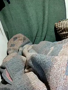 Snapshot of maher990 chatting on December 16, 2025, 2:27 am maher990 online show from December 16, 2025, 2:27 am