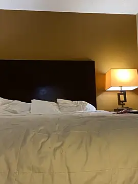 Snapshot of StaciDiamond chatting on October 4, 2025, 1:45 pm StaciDiamond online show from October 4, 2025, 1:45 pm