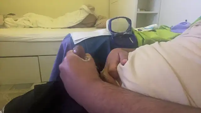 Snapshot of qnawafp chatting on March 3, 2026, 9:49 am qnawafp online show from March 3, 2026, 9:49 am