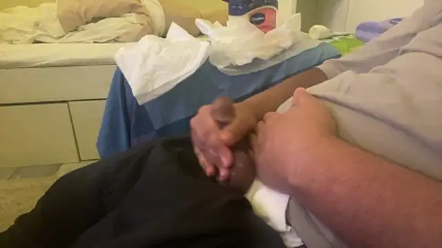 Snapshot of qnawafp chatting on April 8, 2026, 9:27 pm qnawafp online show from April 8, 2026, 9:27 pm