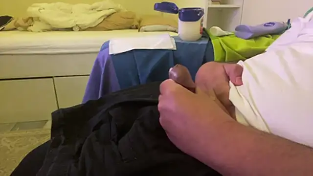 Snapshot of qnawafp chatting on March 5, 2026, 9:54 pm qnawafp online show from March 5, 2026, 9:54 pm