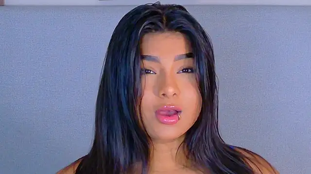 LanaRozz online show from April 30, 2026, 7:32 pm