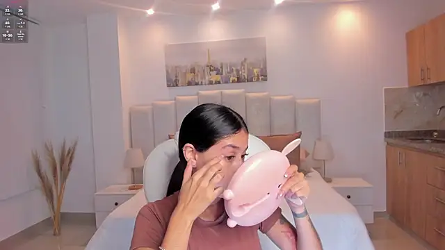 miranda crawfor online show from January 15, 2026, 1:03 pm