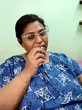 Snapshot of zara-mallus chatting on September 23, 2025, 9:00 pm zara-mallus online show from September 23, 2025, 9:00 pm