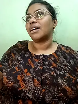 Snapshot of zara-mallus chatting on October 1, 2025, 9:29 pm zara-mallus online show from October 1, 2025, 9:29 pm